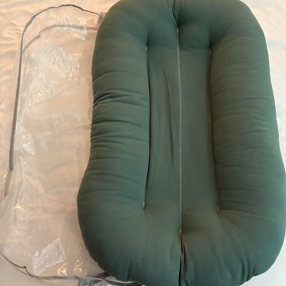 Snuggle me organic infant color moss